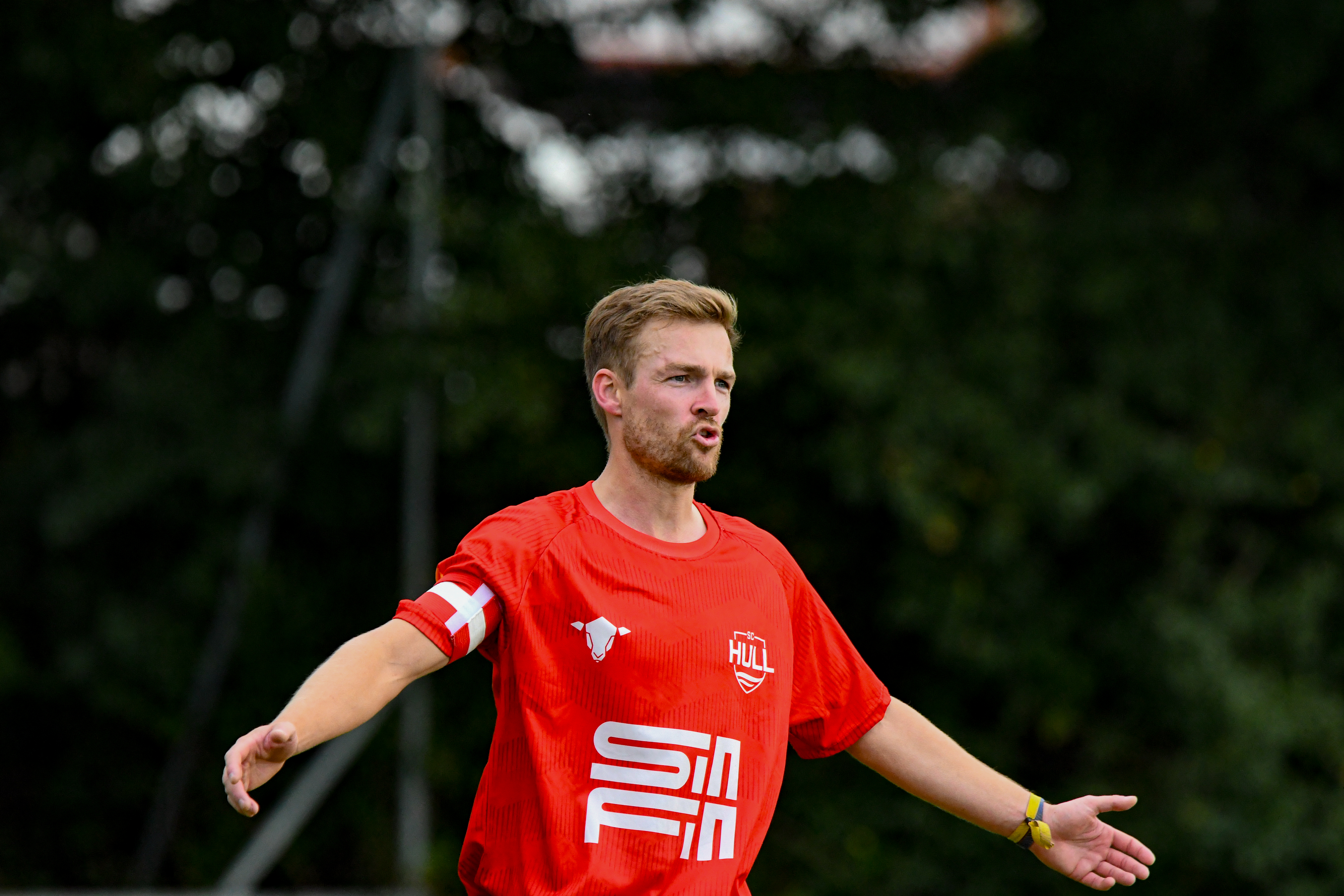 Hull Sporting Club v Fishers AFC — Photo 16
