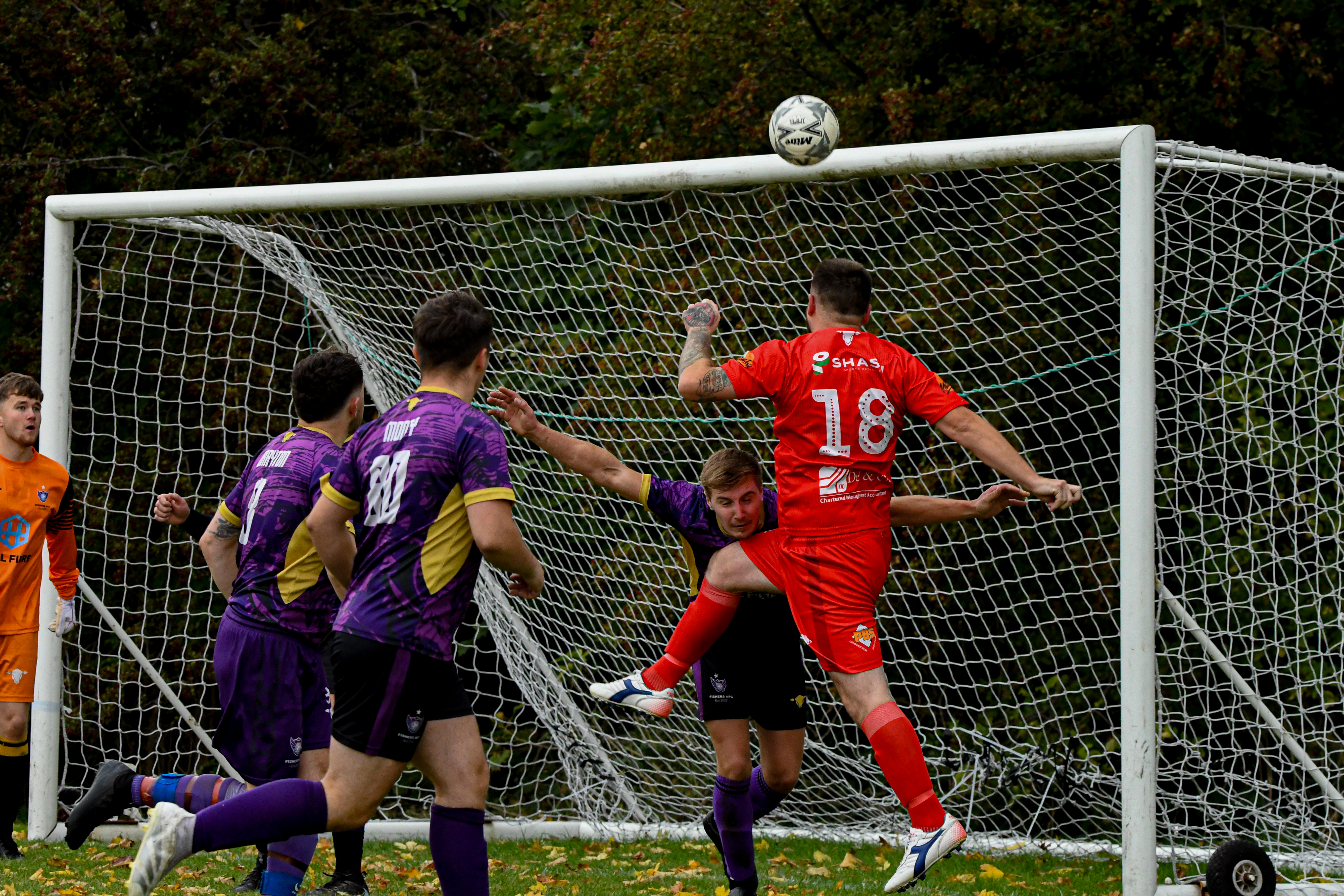 Hull Sporting Club v Fishers AFC — Photo 32
