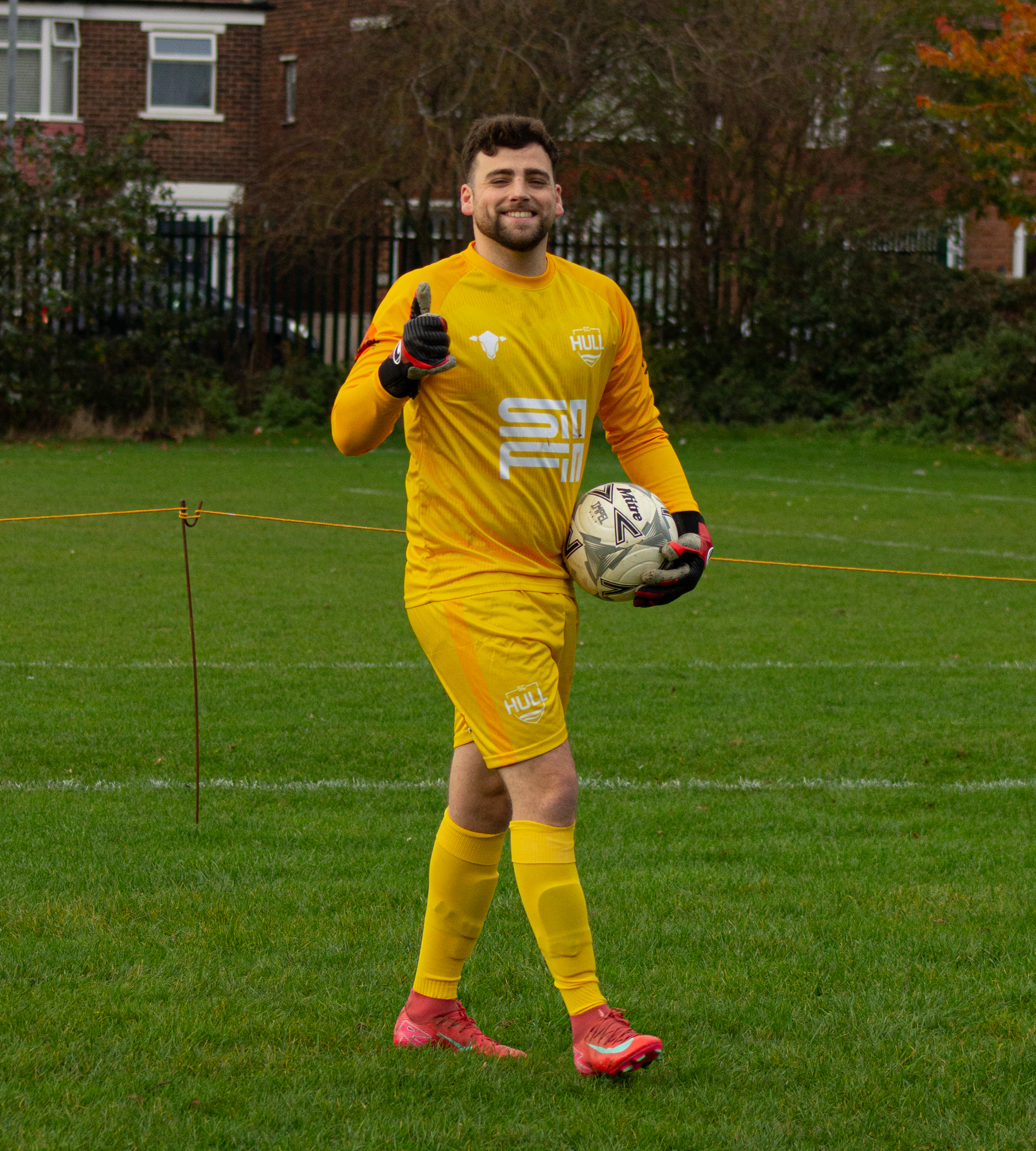 Hull Sporting Club v Market Weighton Town — Photo 7