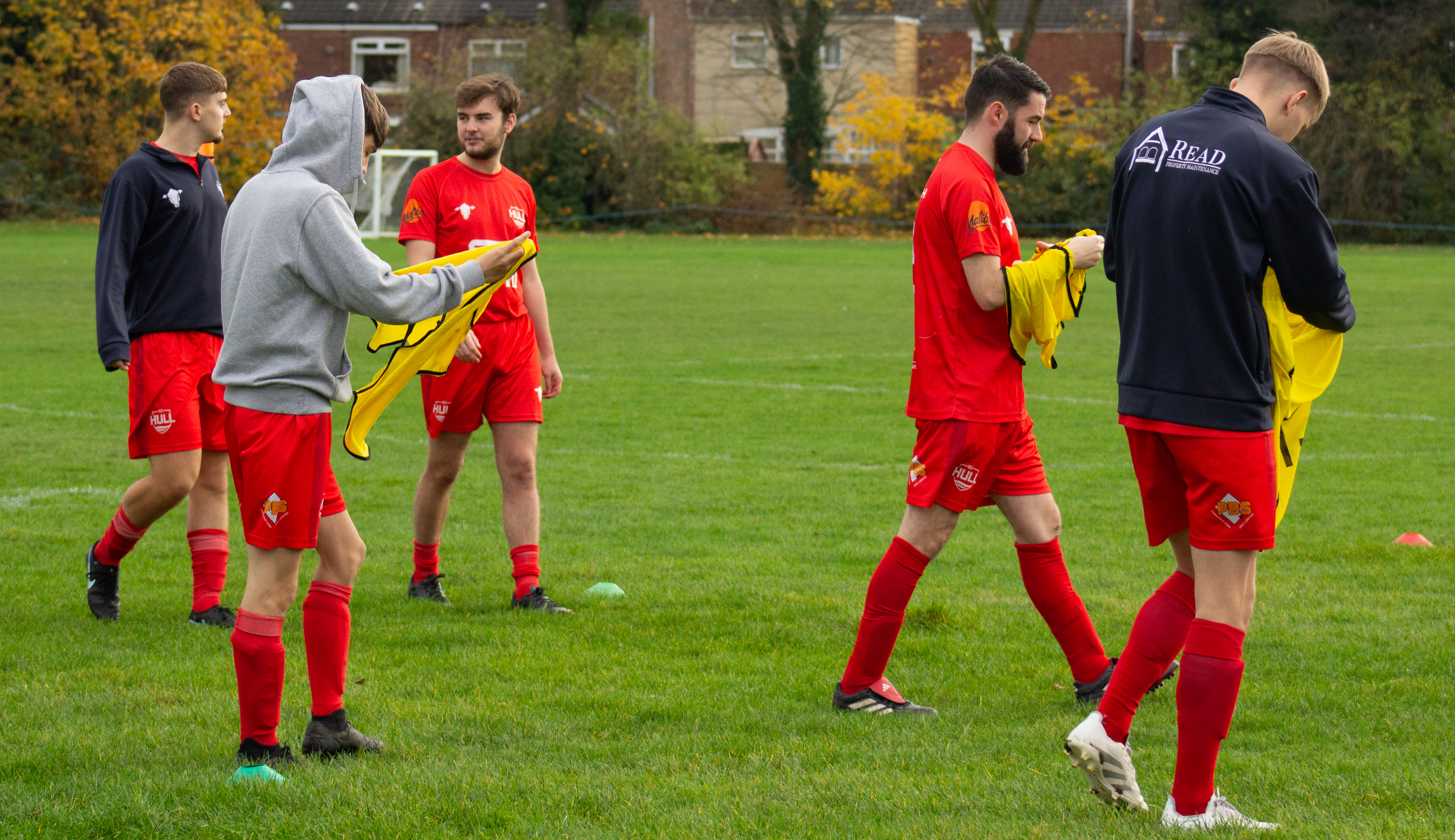 Hull Sporting Club v Market Weighton Town — Photo 12